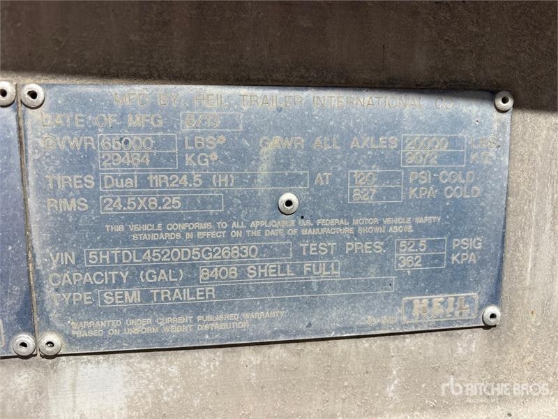Remorque citerne Heil 8400 gal T/A Tanker — occasion 2013