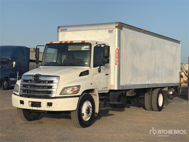 Hino 338