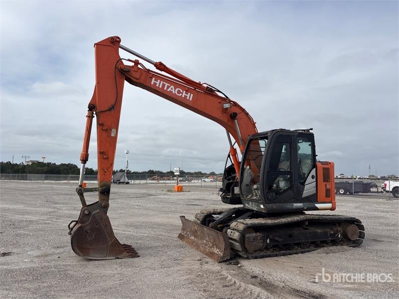 Pelle sur chenilles Hitachi ZX135US-6N Tracked — occasion 2021, 7 170 h