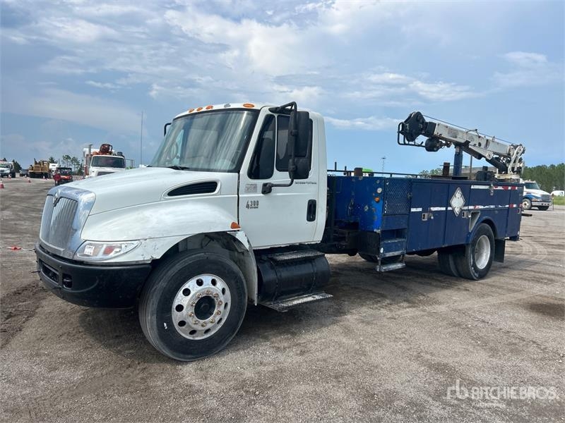International 4300