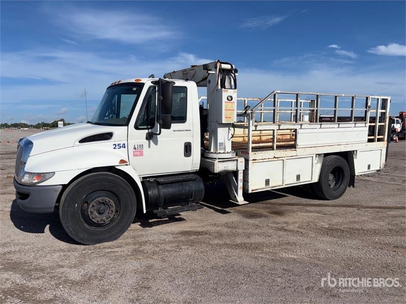 International 4300