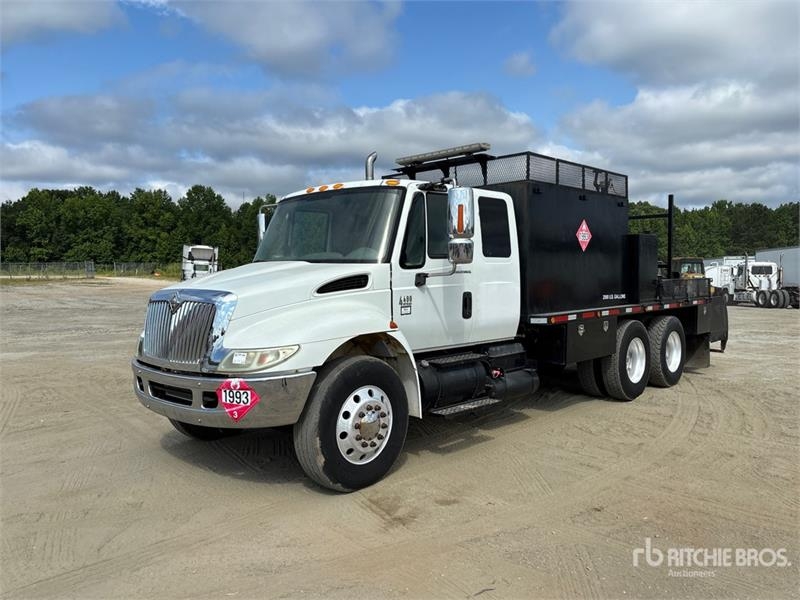International 4400