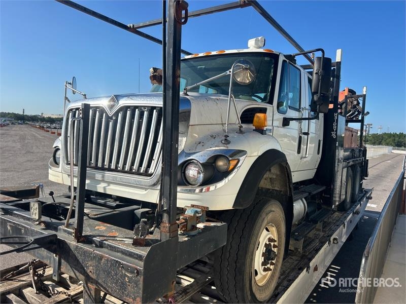 International 7500