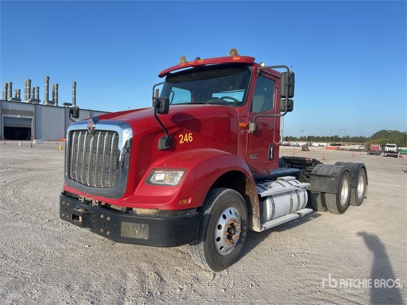 Tracteur routier International HX620 — occasion 2020