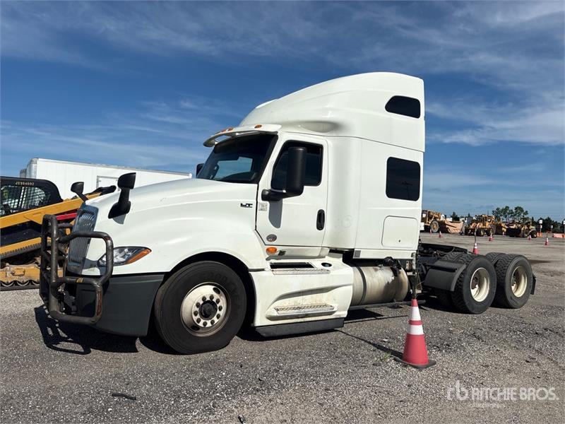 International LT625