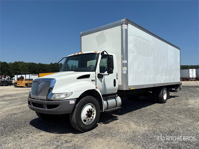 Camion fourgon International MV607 — occasion 2021