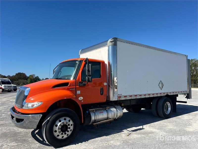 Camion fourgon International MV607 4x2 Van — occasion 2020