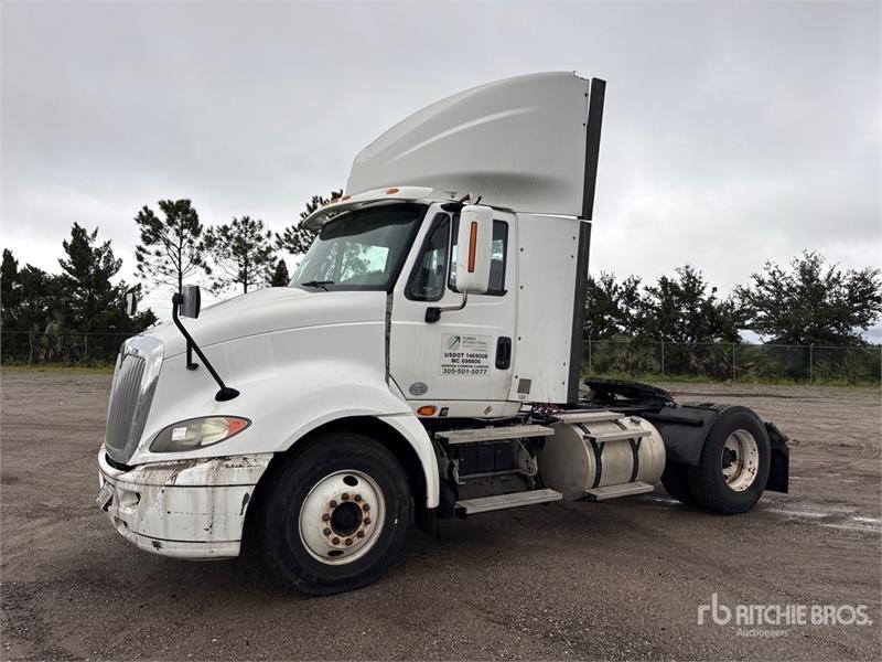 Tracteur routier International Prostar+ 113 — occasion 2012