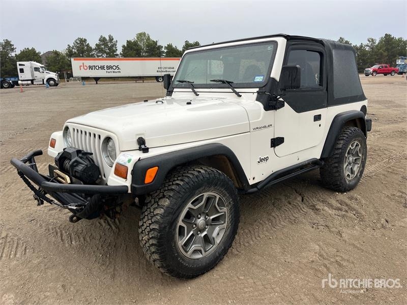 Voiture Jeep Wrangler Sport 4x4 SUV — occasion 1997