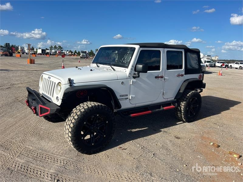 Voiture Jeep Wrangler Unlimited Sport 4WD SUV — occasion 2018