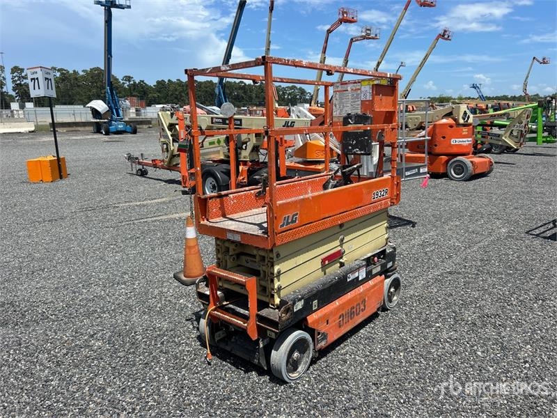 JLG 1932R