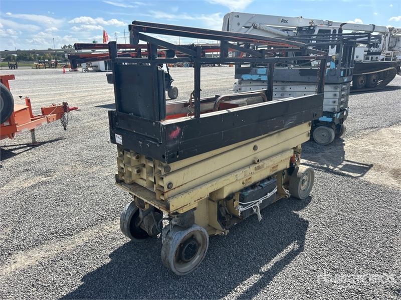JLG 2030ES
