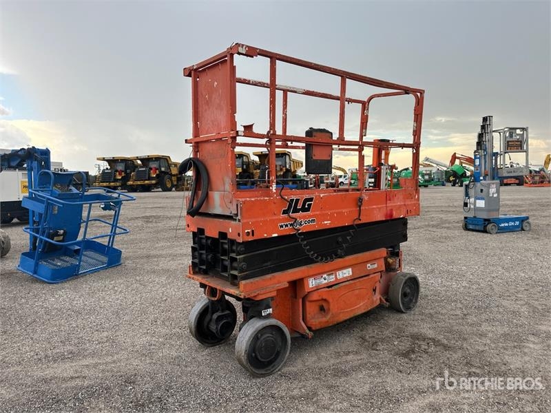 JLG 2032ES