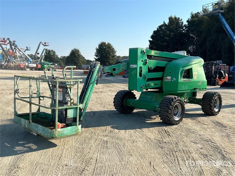 Nacelle articulée JLG 450AJ 4WD Dual Fuel — occasion 2015, 2 258 h