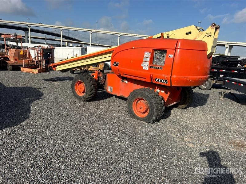 JLG 600S