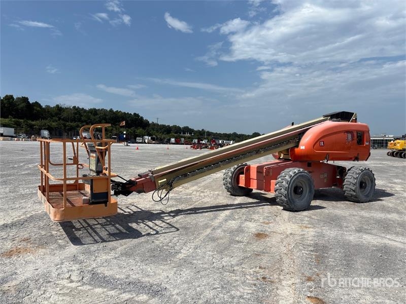 JLG 600S