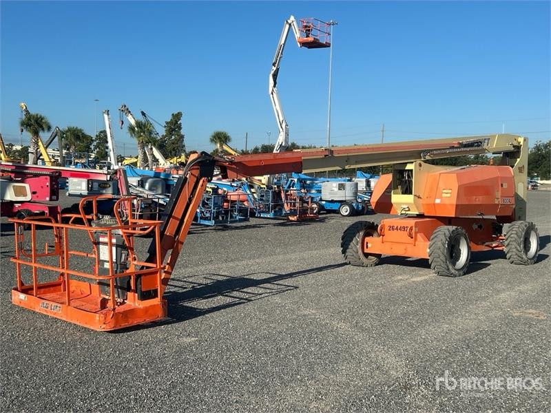 JLG 800 AJ