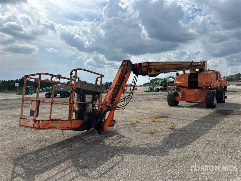 JLG 860SJ