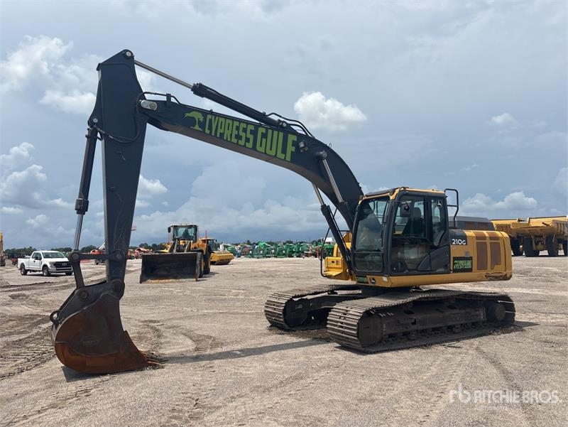 John Deere 210GLC