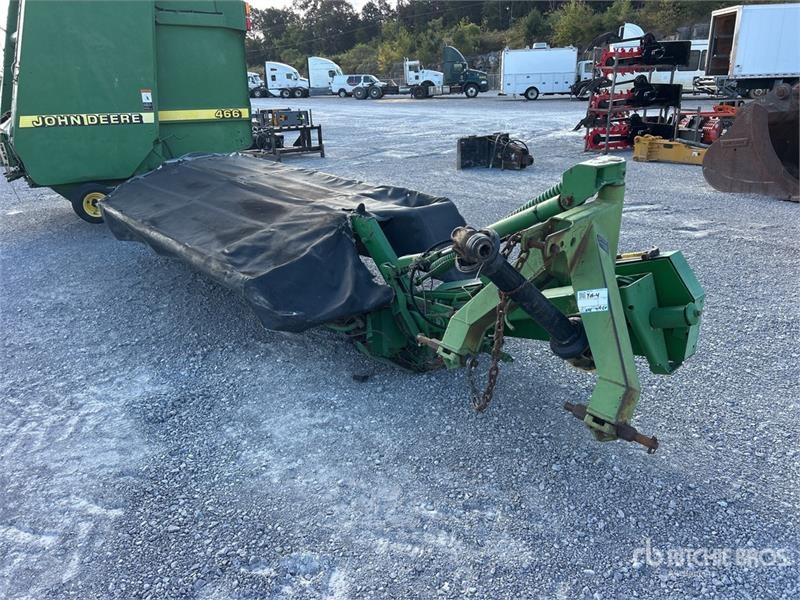 Faucheuse John Deere 275 4 ft 7 in 3-Point Hitch Disc Mower — occasion