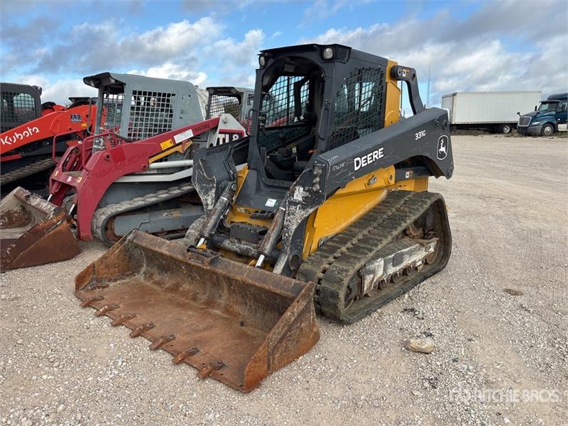 Chargeuse compacte John Deere 331G — occasion 2021