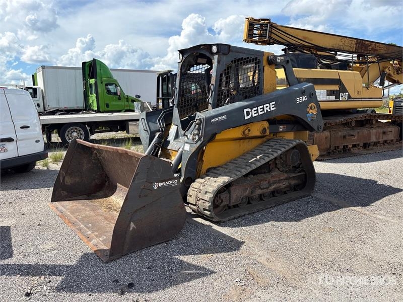 Chargeuse compacte John Deere 331G — occasion 2017, 3 054 h