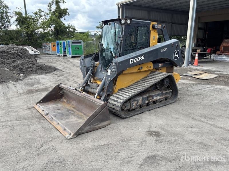 John Deere 333G