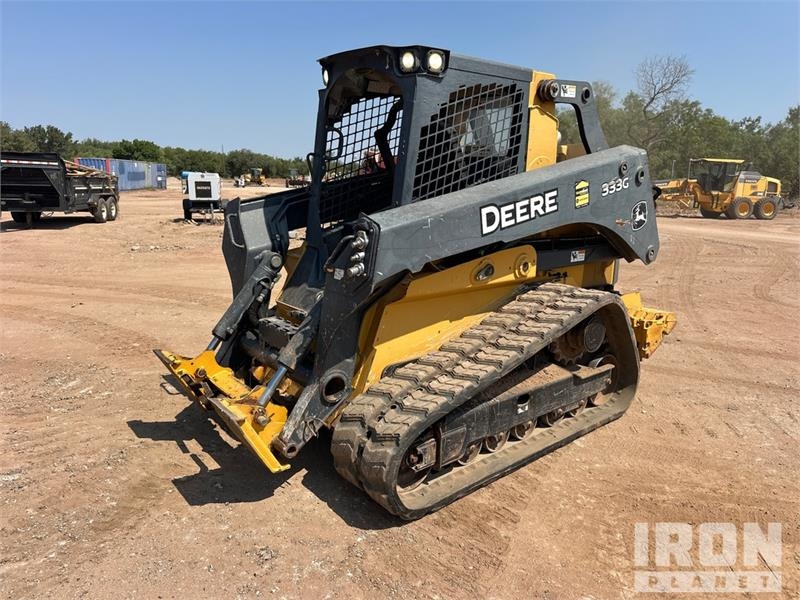 John Deere 333G