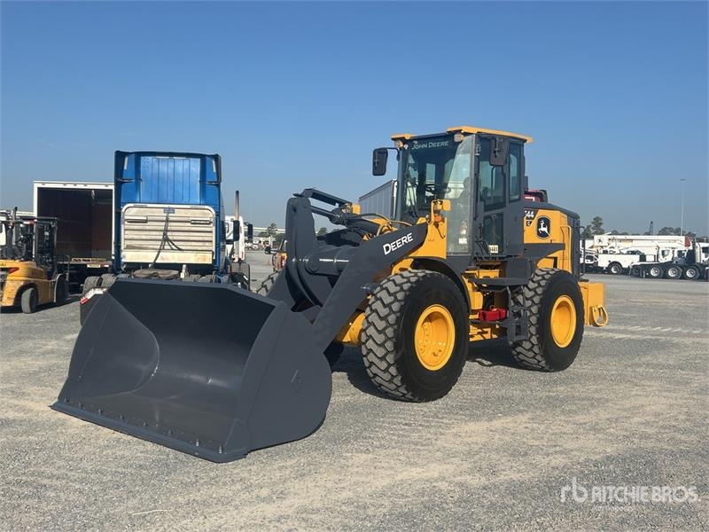 John Deere 544G