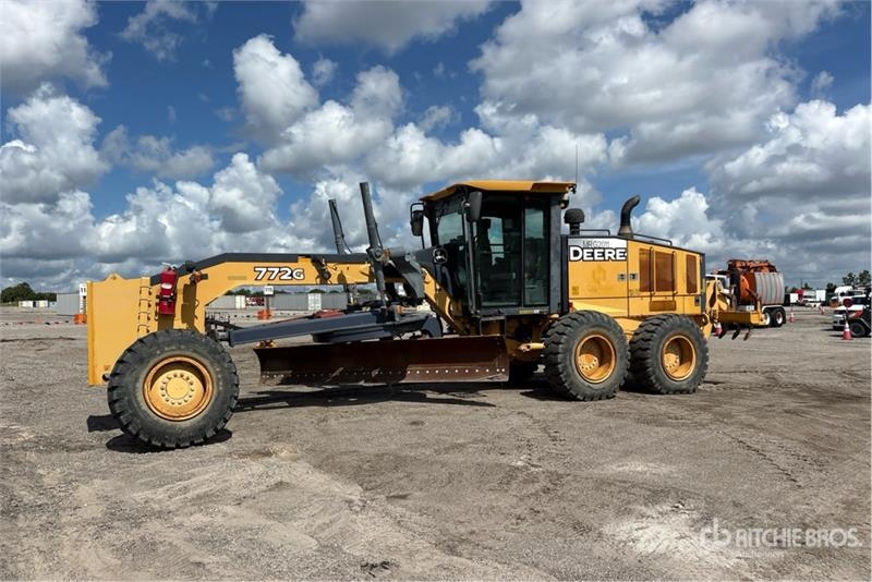 John Deere 772G