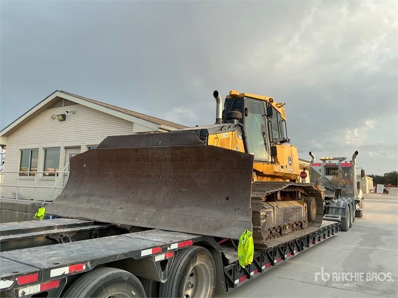 John Deere 850K WLT