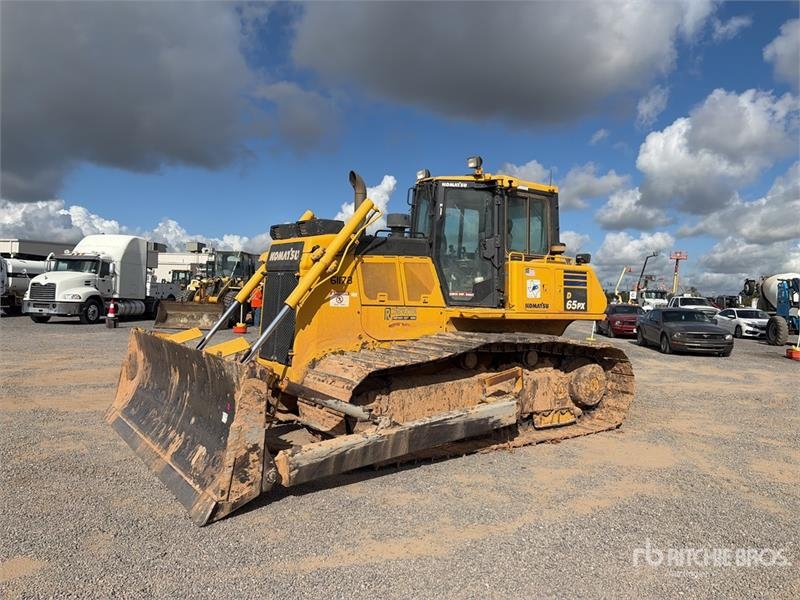 Komatsu D65PX-18
