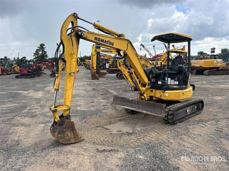 Komatsu PC35MR-5