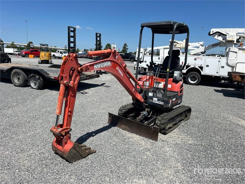 Kubota U17