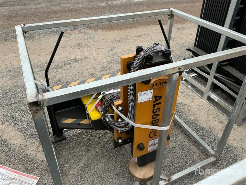 Équipement de clôture LYALS ALS680 Skid Steer Post Driver (Unused) — occasion 2026