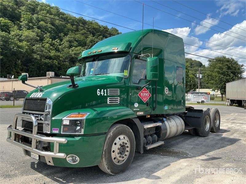 Mack Anthem AN64T
