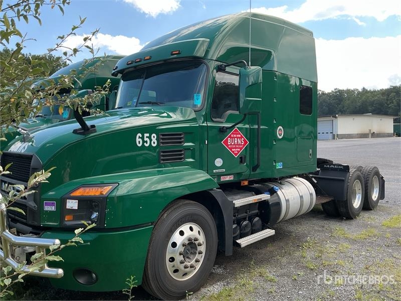 Mack Anthem AN64T