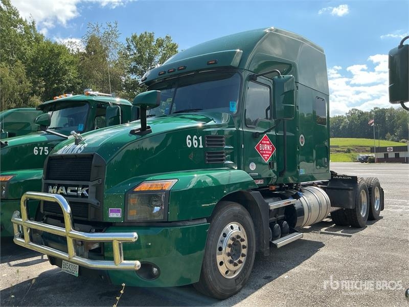 Mack Anthem AN64T