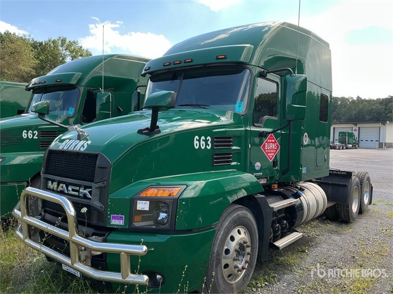 Mack Anthem AN64T