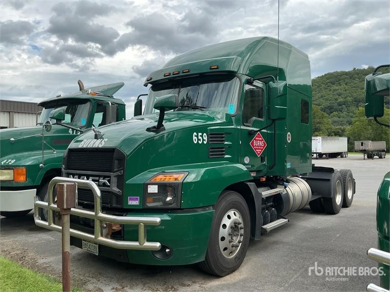 Mack Anthem AN64T