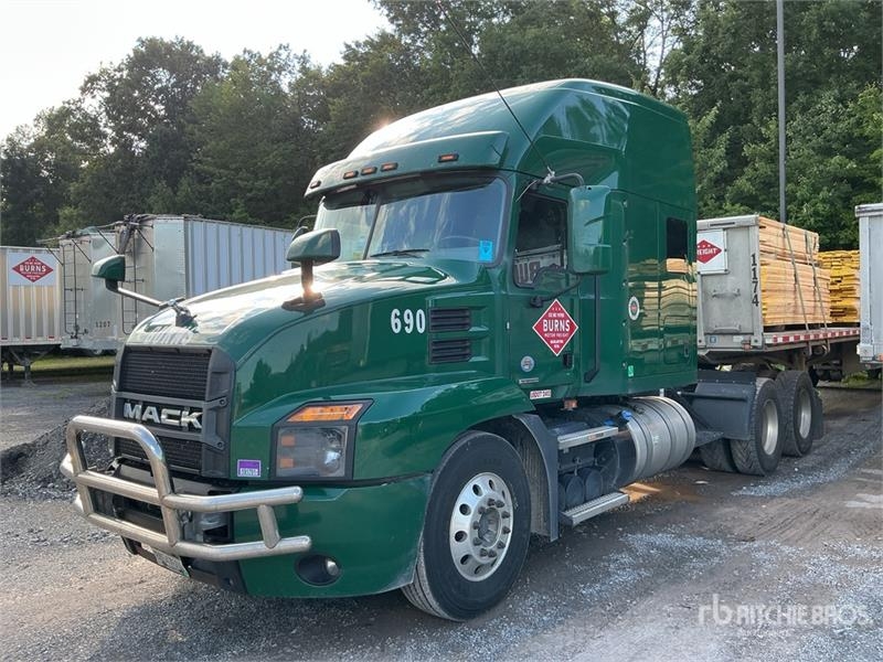 Mack Anthem AN64T