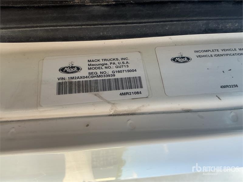 Camion malaxeur Mack GU713 6x4 Mixer — occasion 2017