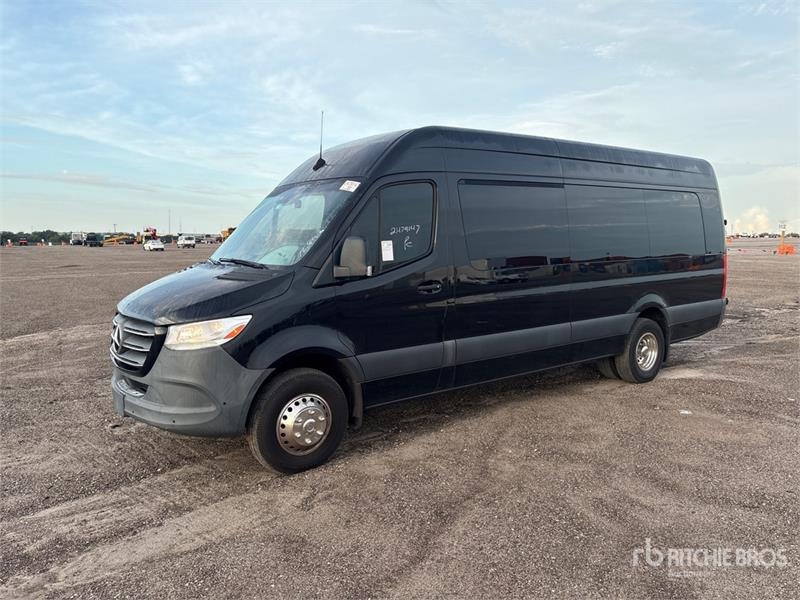 Voiture Mercedes-Benz Sprinter 3500 Limousine — occasion 2022