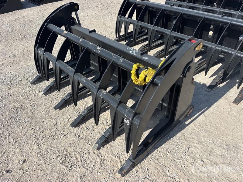 Faneur Mid-State 68 in Skid Steer Root Rake (Unused) — occasion