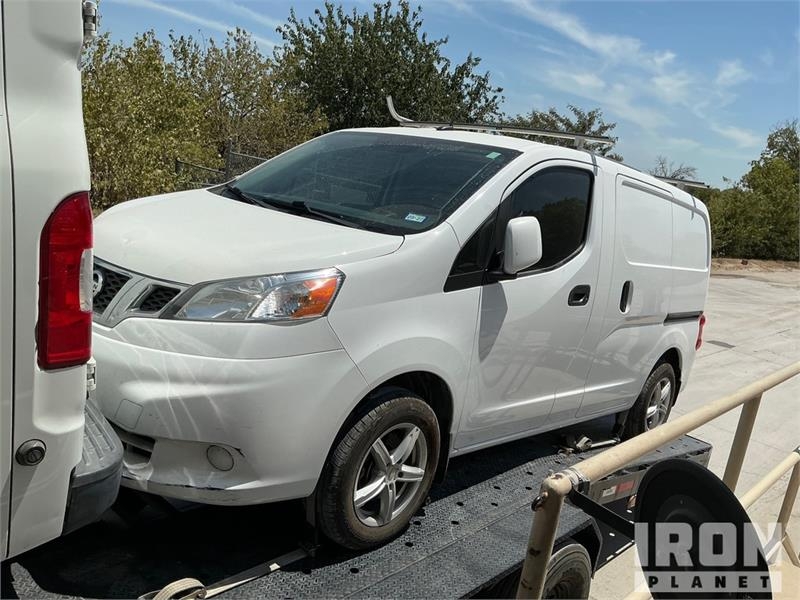 Nissan NV200