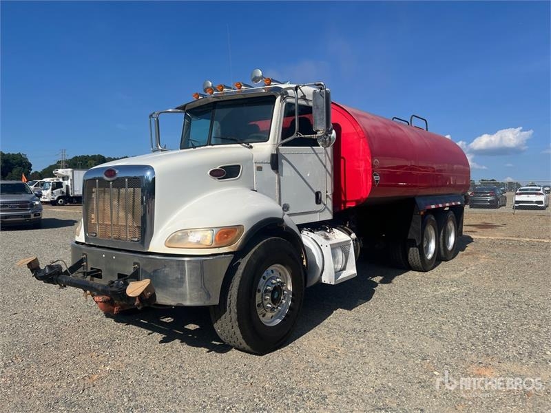 Peterbilt 348