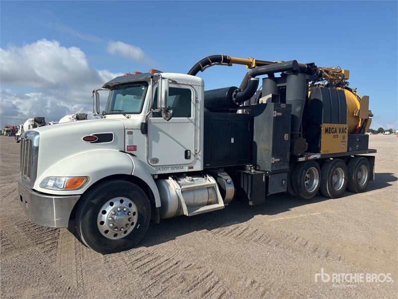 Peterbilt 348