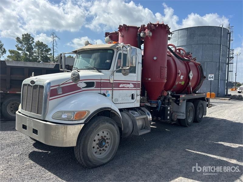 Peterbilt 348
