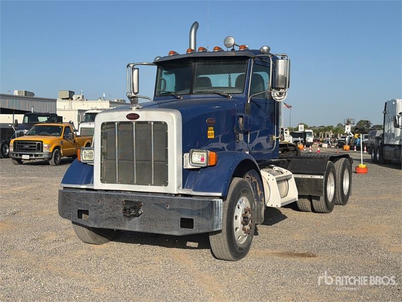 Peterbilt 365