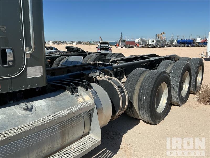 Tracteur routier Peterbilt 367 — occasion 2013